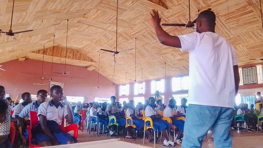 World Alive Photo Club in action